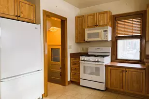 1904 N 83rd St, Wauwatosa, WI 53213 - Photo 15