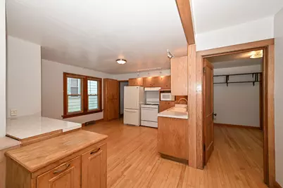 2824 S Lenox St, Milwaukee, WI 53207 - Photo 17