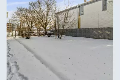 2409 N 21st St, Milwaukee, WI 53206 - Photo 37