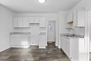 2409 N 21st St, Milwaukee, WI 53206 - Photo 5