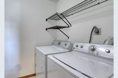 W176N9734  Riversbend Cir, Germantown, WI 53022 - Photo 17