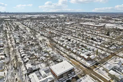 303 E Henry Clay St #306, Whitefish Bay, WI 53217 - Photo 31