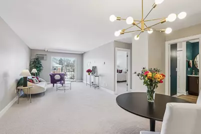 303 E Henry Clay St #306, Whitefish Bay, WI 53217 - Photo 5