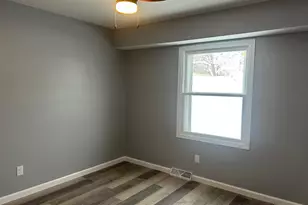 5934 Regency Hills Dr, Racine, WI 53406 - Photo 11