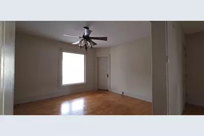 217 S Cross St #Lower, Oconomowoc, WI 53066 - Photo 7