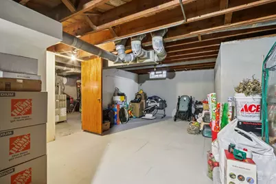 3781 S 21st St, Milwaukee, WI 53221 - Photo 15