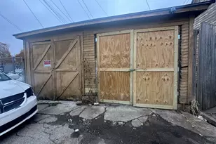 2463 N 22nd St, Milwaukee, WI 53206 - Photo 21