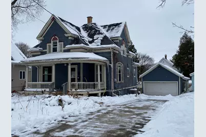 441  Hawthorn St, Burlington, WI 53105 - Photo 1