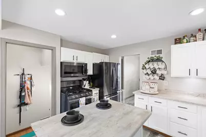 2839 S 46th St, Milwaukee, WI 53219 - Photo 5