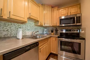 35 Lausanne Ct, Geneva, WI 53147 - Photo 11