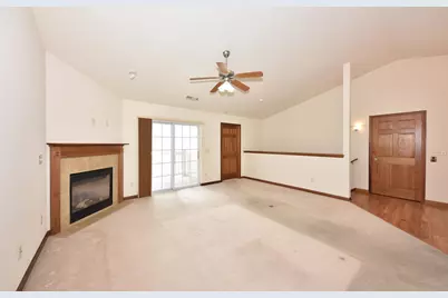 21834 N Weather Edge Cir #A, Lannon, WI 53046 - Photo 5