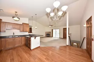 21834 N Weather Edge Cir, Lannon, WI 53046 - Photo 9