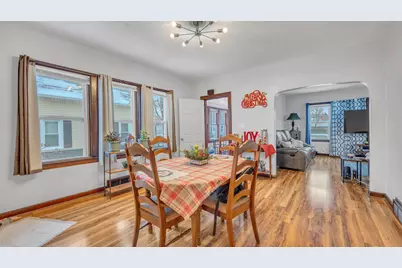 666 W 9th Ave, Oshkosh, WI 54902 - Photo 5