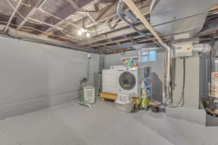 666 W 9th Ave, Oshkosh, WI 54902 - Photo 19