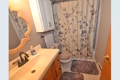 1036  Orchard St, Racine, WI 53405 - Photo 17