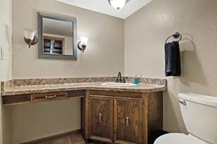 8100 W Imperial Dr, Franklin, WI 53132 - Photo 19