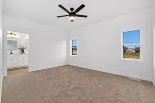 826 Clark Ln, Holmen, WI 54636 - Photo 13