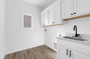 827 Clark Ln, Holmen, WI 54636 - Photo 13