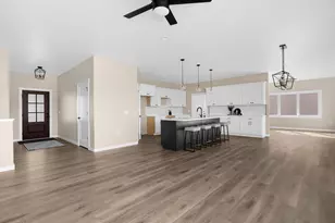 827 Clark Ln, Holmen, WI 54636 - Photo 3