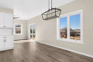 827 Clark Ln, Holmen, WI 54636 - Photo 11