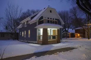 402 W Melvina St, Milwaukee, WI 53212 - Photo 1