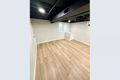 6560 N 60th St, Milwaukee, WI 53223 - Photo 15