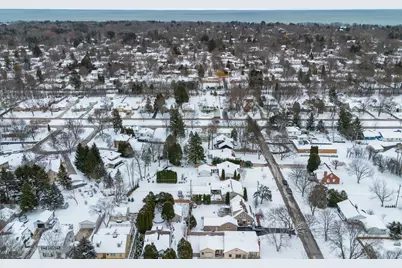 412 E Spooner Rd, Fox Point, WI 53217 - Photo 43