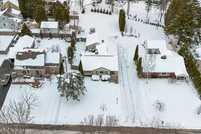 412 E Spooner Rd, Fox Point, WI 53217 - Photo 41