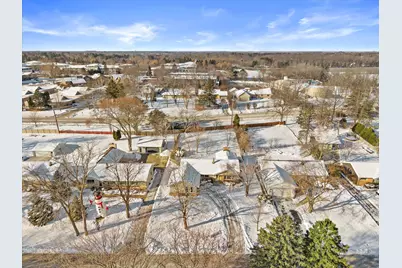 8155 N Mohawk Rd, Fox Point, WI 53217 - Photo 3