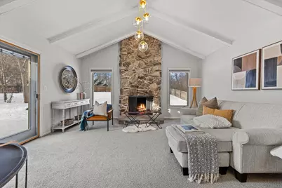 8155 N Mohawk Rd, Fox Point, WI 53217 - Photo 17