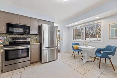 8155 N Mohawk Rd, Fox Point, WI 53217 - Photo 13