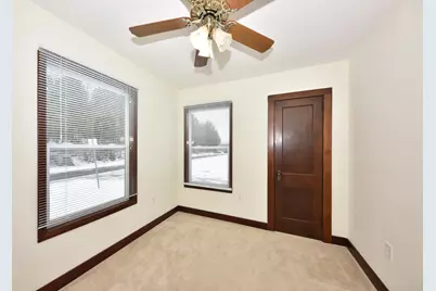 560 W Chestnut St, Port Washington, WI 53074 - Photo 15