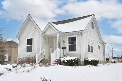 560 W Chestnut St, Port Washington, WI 53074 - Photo 1