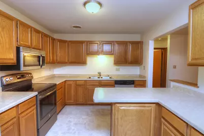 3227 W Meadows Ct #A, Sheboygan, WI 53081 - Photo 3