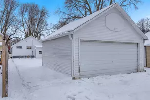 922 Kentucky Ave, Sheboygan, WI 53081 - Photo 23