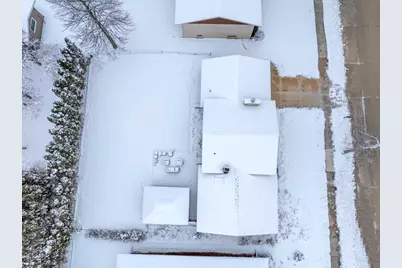 2324  Silver Leaf Ln, Sheboygan, WI 53083 - Photo 25