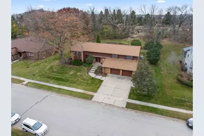 727  Browning Cir, Oconomowoc, WI 53066 - Photo 47