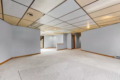 727  Browning Cir, Oconomowoc, WI 53066 - Photo 33