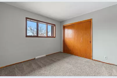 727  Browning Cir, Oconomowoc, WI 53066 - Photo 21