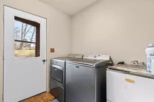 727 Browning Cir, Oconomowoc, WI 53066 - Photo 19