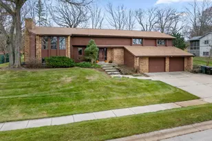 727 Browning Cir, Oconomowoc, WI 53066 - Photo 45