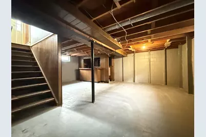 5736 N 96th St, Milwaukee, WI 53225 - Photo 9