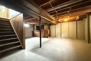 5736 N 96th St, Milwaukee, WI 53225 - Photo 9