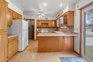 206 South St, Juneau, WI 53039 - Photo 7