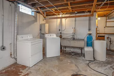 N84W18113  Imperial Ct, Menomonee Falls, WI 53051 - Photo 27