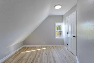 3230 N 12th St, Milwaukee, WI 53206 - Photo 25