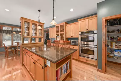 N54W16349  Westwind Dr, Menomonee Falls, WI 53051 - Photo 15