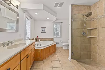 N54W16349  Westwind Dr, Menomonee Falls, WI 53051 - Photo 19