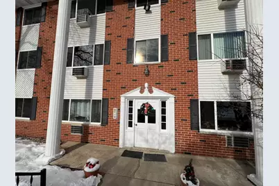 255  Elmwood Ave #309, Lake Geneva, WI 53147 - Photo 3