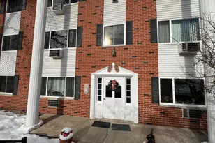 255 Elmwood Ave, Lake Geneva, WI 53147 - Photo 3